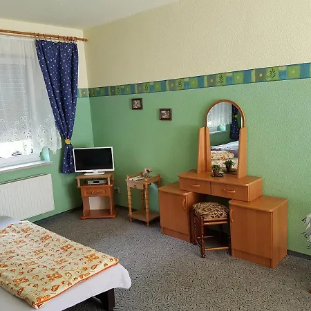 Apartment Landpension Zum Schweizerberg Neugrimnitz