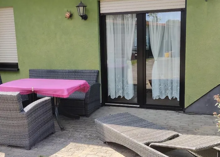 Landpension Zum Schweizerberg Lägenhet Neugrimnitz