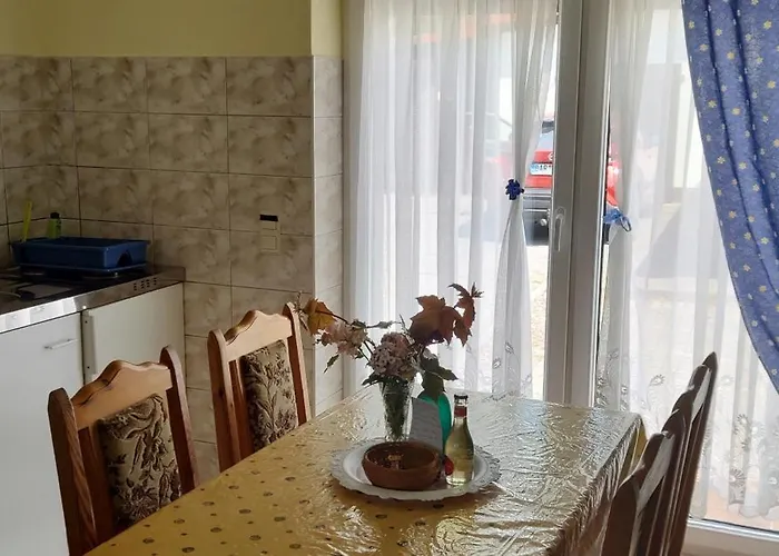 Landpension Zum Schweizerberg Lägenhet Neugrimnitz